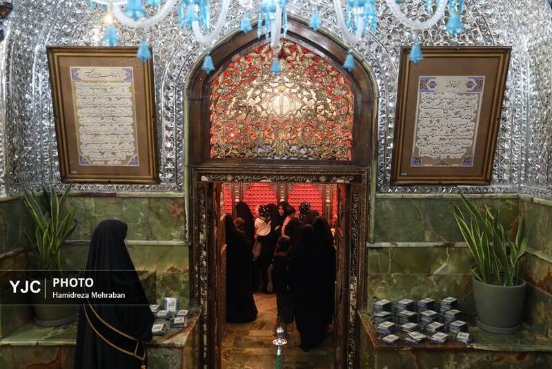 عکس / آیین غبارروبی ضریح مطهر امامزاده صالح (ع) 40