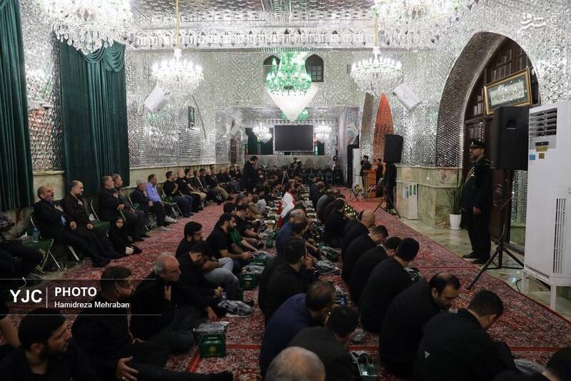 عکس / آیین غبارروبی ضریح مطهر امامزاده صالح (ع) 16