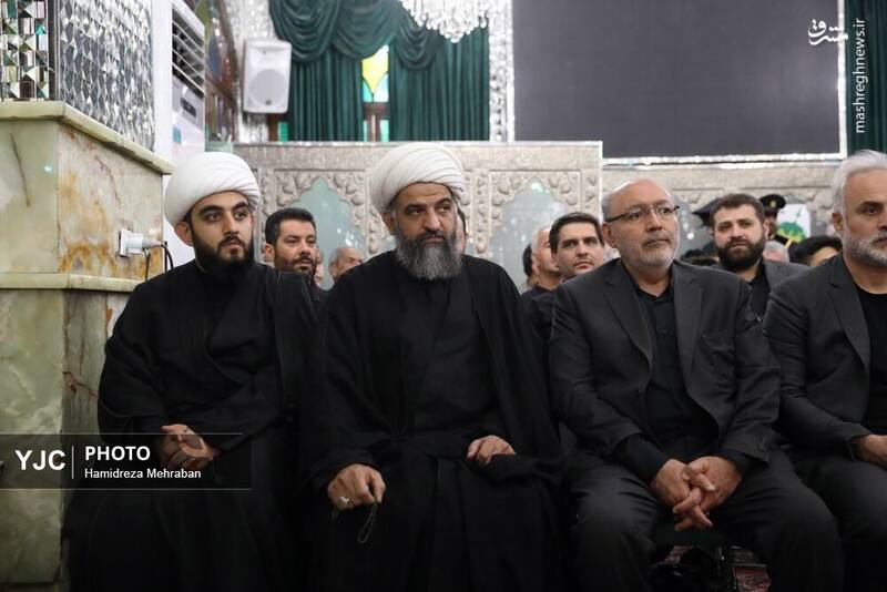 عکس / آیین غبارروبی ضریح مطهر امامزاده صالح (ع) 15
