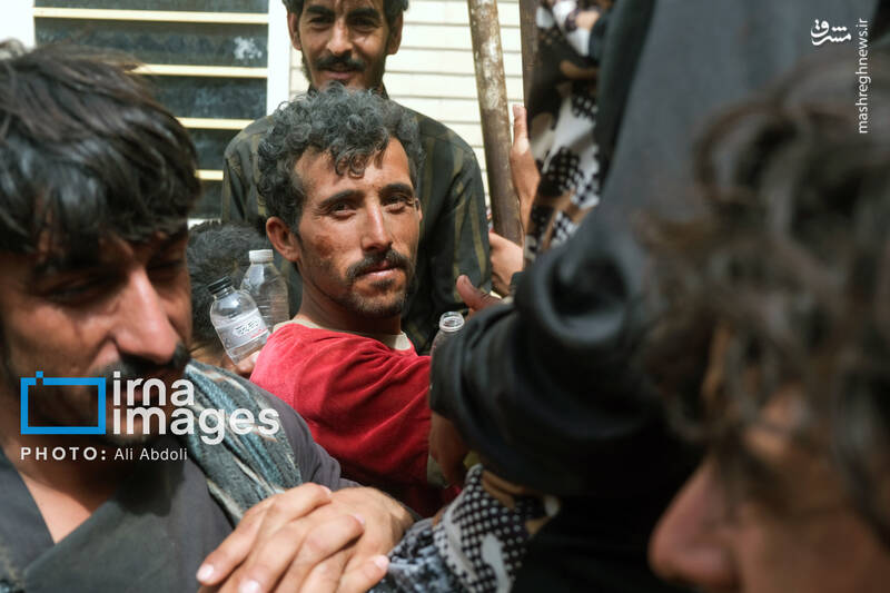 عکس / خروج اتباع افغان غیرمجاز از مرز میلک 38