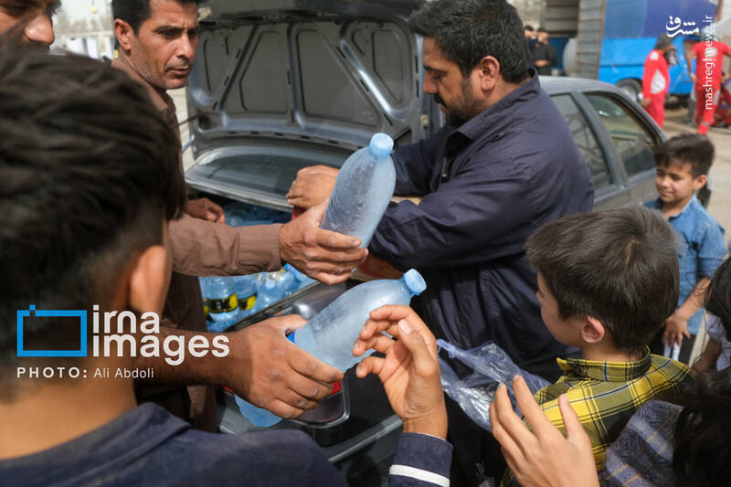 عکس / خروج اتباع افغان غیرمجاز از مرز میلک 29