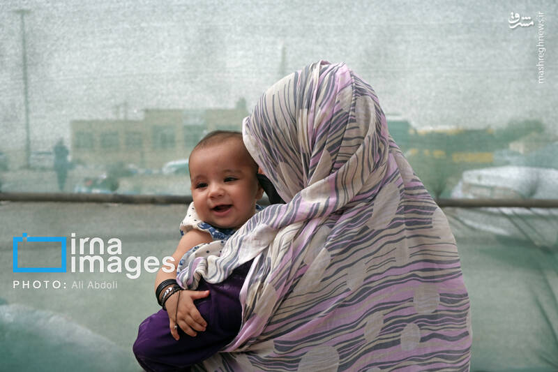 عکس / خروج اتباع افغان غیرمجاز از مرز میلک 27