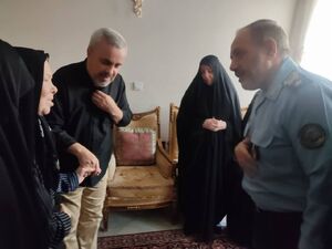 دیدار وزیر دفاع با خانواده سپهبد شهید باقری