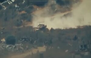 لحظه انهدام یک خودروی نظامی اسرائیلی توسط جهاد اسلامی