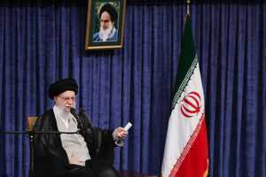 تضمین نصرت زیر چتر اسلام