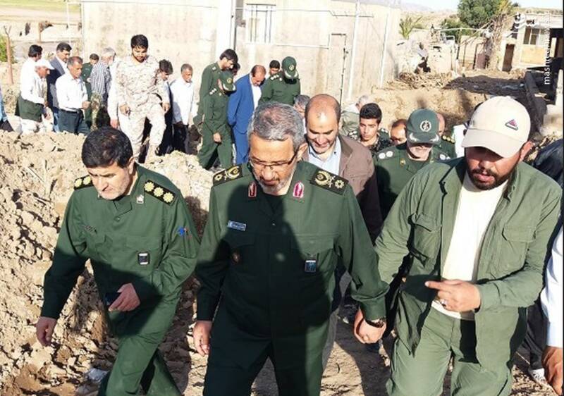 سردار غیب پرور در میان سیل‌زدگان «ماژین»