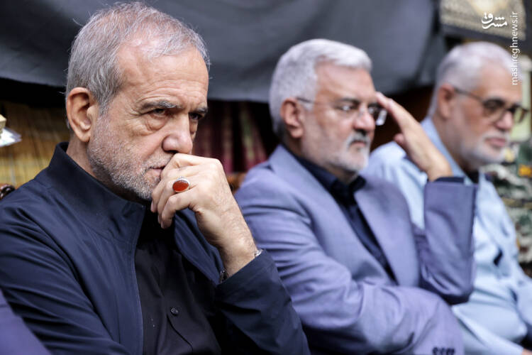 عکس/ حضور شخصیتها در مراسم گرامیداشت شهدای اقتدار ارتش