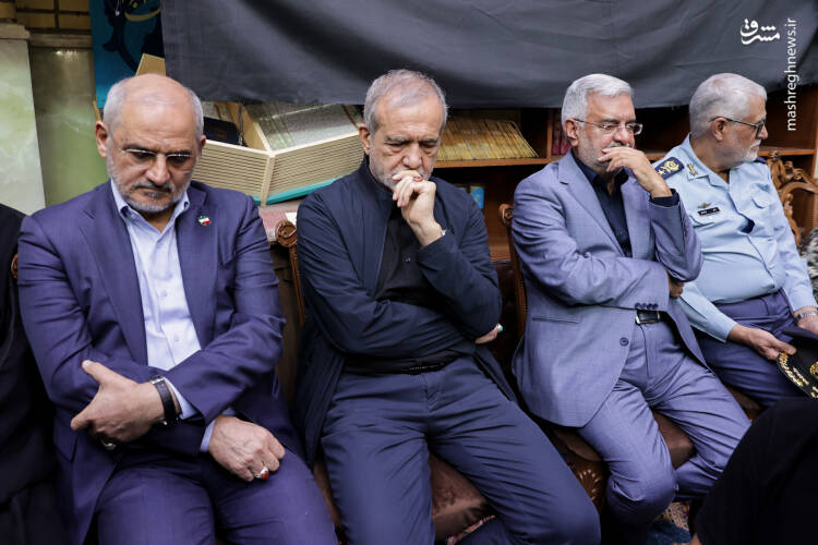 عکس/ حضور شخصیتها در مراسم گرامیداشت شهدای اقتدار ارتش