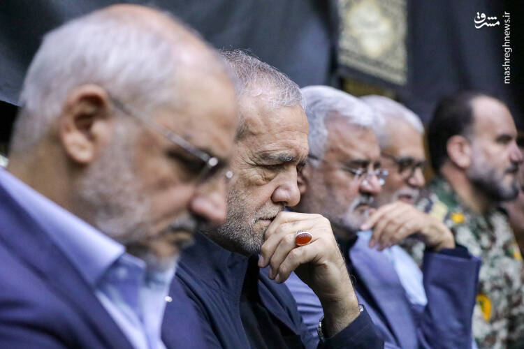 عکس/ حضور شخصیتها در مراسم گرامیداشت شهدای اقتدار ارتش