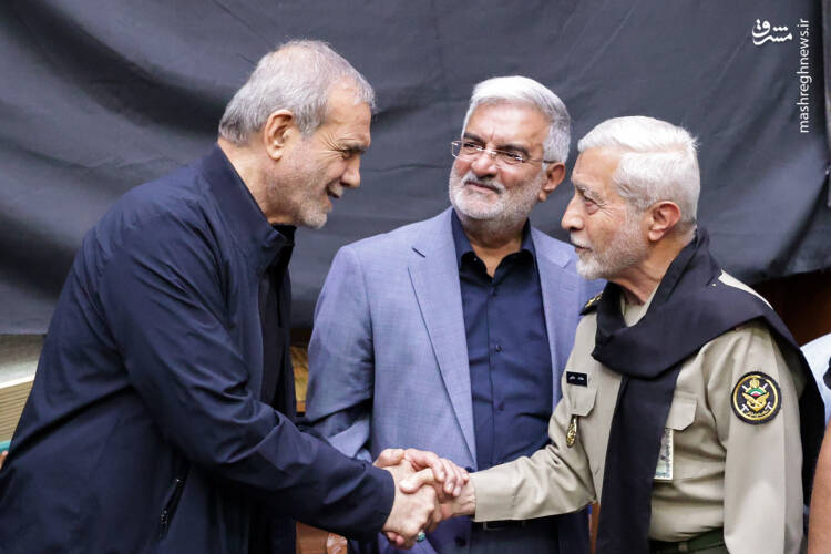 عکس/ حضور شخصیتها در مراسم گرامیداشت شهدای اقتدار ارتش