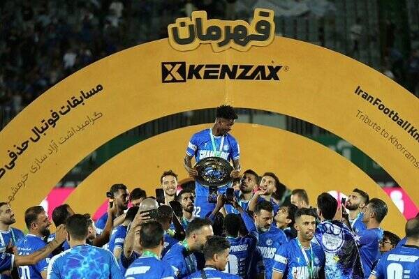 فصل،استقلال،افتخار،قهرماني،گذشته