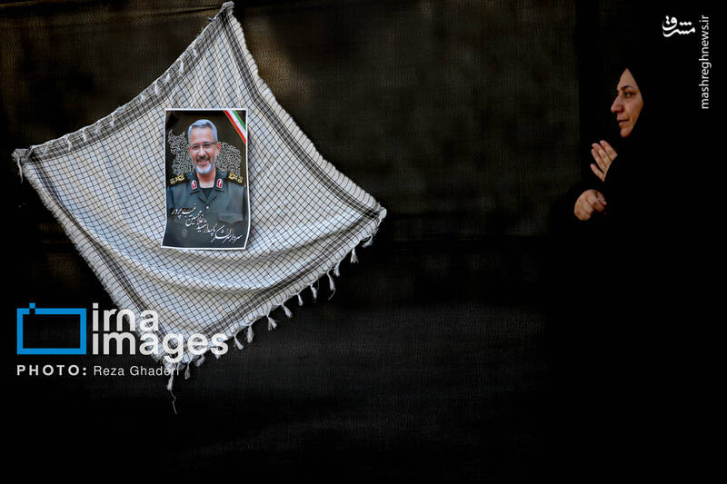 عکس/ استقبال از پیکر سردار شهید غلامحسین غیب پرور