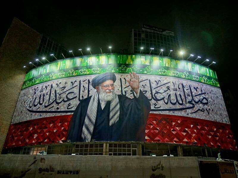 ايران،تهران،رژيم،آمريكا،مذاكرات،ارشد،هدف،تاسيسات،تجاوز،صهيون ...