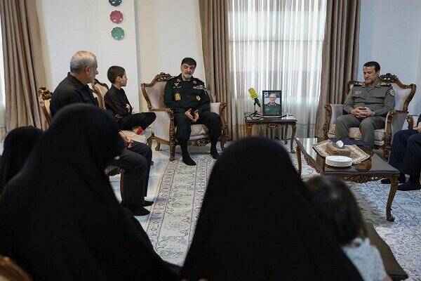 دیدار سردار رادان با خانواده شهیدان ربانی و محرابی 3