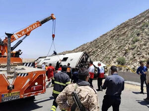 تشکیل پرونده قضایی برای پیگیری علل حادثه واژگونی اتوبوس در کوار