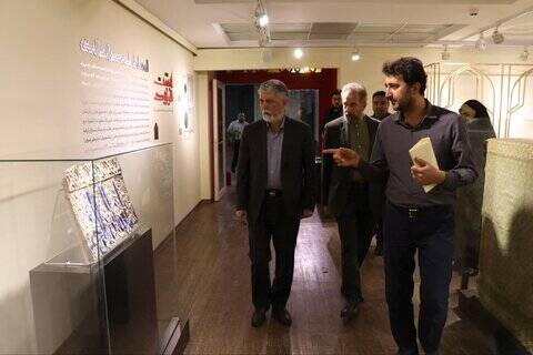 قدردانی وزیر فرهنگ از کتابخانه و موزه ملک 4