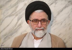 خطیب: اسناد مهمی از اهداف صهیونیست‌ها به نیروهای مسلح دادیم