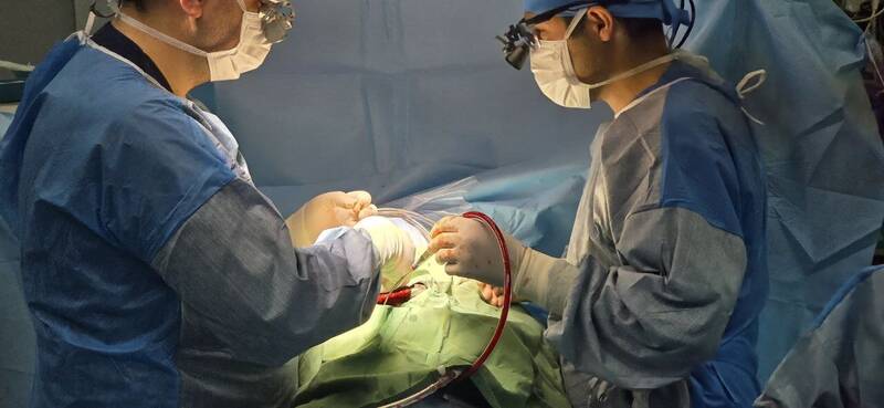 معجزه پزشکی در ایران؛ دختری که با ۳ قلب زنده ماند