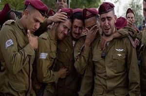 واژگونی اتوبوس حامل نظامیان صهیونیست و زخمی شدن ۱۰ نفر