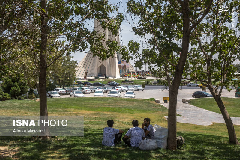 عکس / موج جدید گرما در تهران 12