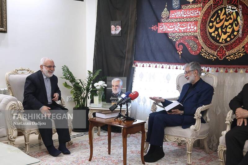 عکس / دیدار حداد عادل با خانواده شهید دکتر طهرانچی 17