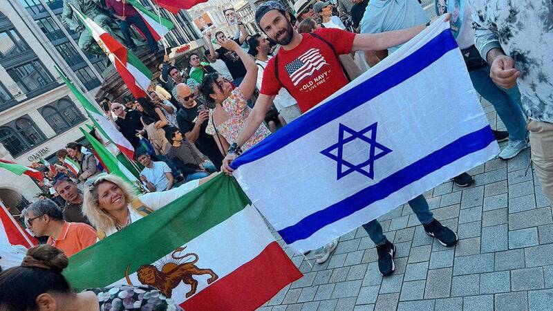 وحوشی به نام «سلطنتطلب نسل جدید»/ چگونه کینه و نفرت از جمهوری اسلامی آنان را به «زامبی» تبدیل کرد+فیلم و عکس