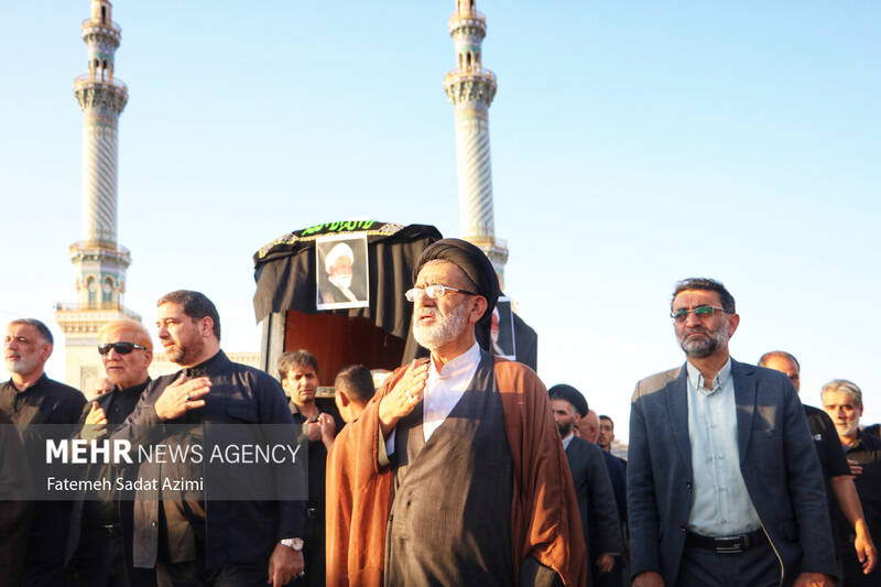 تشییع مرحوم آیت الله نعیم آبادی در قم