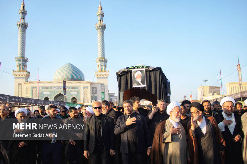 تشییع مرحوم آیت الله نعیم آبادی در قم