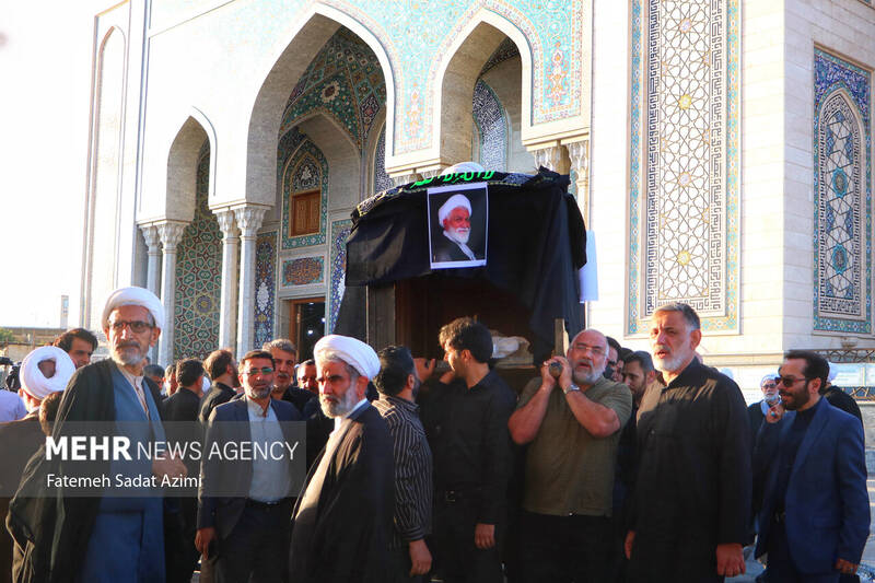 تشییع مرحوم آیت الله نعیم آبادی در قم