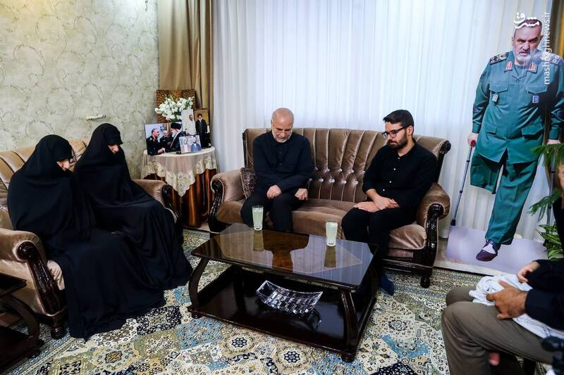 منزل سرلشکر شهید حسن محققی جانشین فقید سازمان اطلاعات سپاه منزل سرلشکر شهید حسن محققی جانشین فقید سازمان اطلاعات سپاه