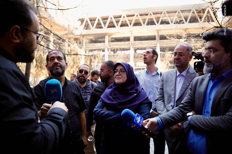 عکس/ بازدید مهاجرانی از ساختمان شیشهای صداوسیما