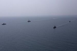 تمرین عکسبرداری هوایی و صورت‌بندی و آرایش‌های تاکتیکی در رزمایش خزر