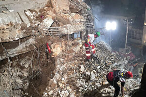 ویدیو/ روایت تلخ یک آتش‌نشان از حمله اسرائیل به خانه خواهرش