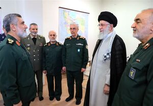 وصیتهای شهید حاجیزاده درباره امام خامنهای وصیتهای شهید حاجیزاده درباره امام خامنهای