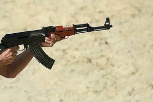 حمله مسلحانه به خودروی کارکنان گمرک + فیلم