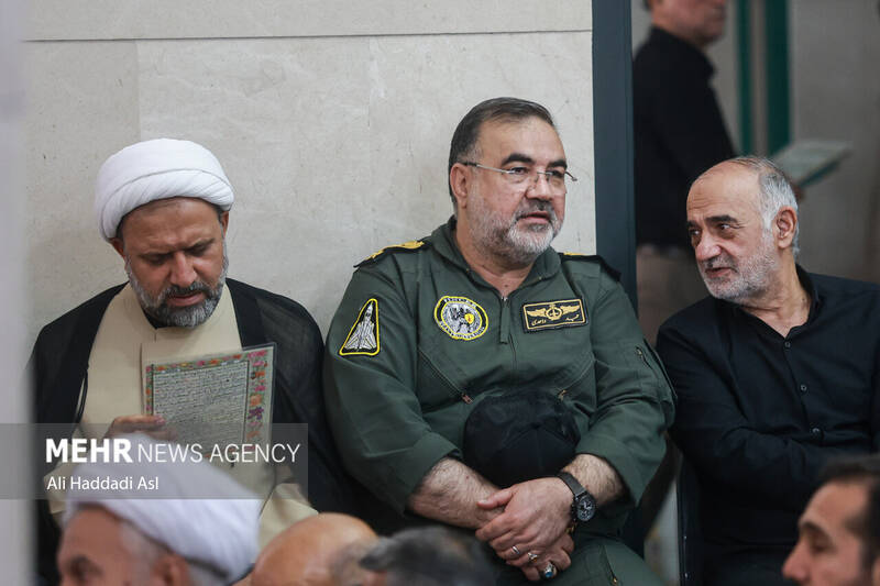 بزرگداشت چهلمین روز شهادت سردار سپهبد شهید حسین سلامی