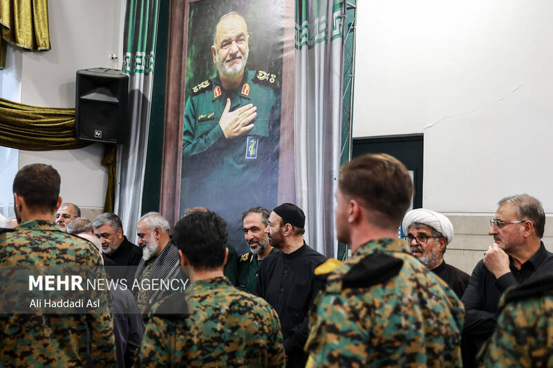 بزرگداشت چهلمین روز شهادت سردار سپهبد شهید حسین سلامی