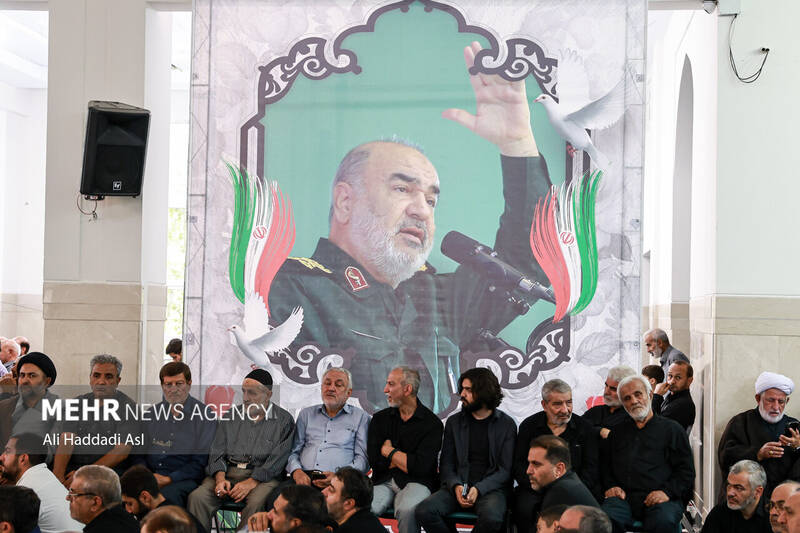 بزرگداشت چهلمین روز شهادت سردار سپهبد شهید حسین سلامی