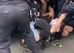 برخورد وحشیانه پلیس آلمان با حامیان فلسطین