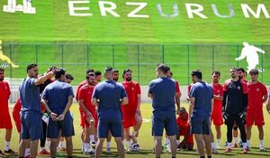 فنونیزاده: ابرقویی آینده روشنی در پرسپولیس دارد