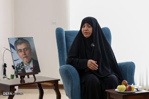 سردار رادان با خانواده شهید عباسی دیدار کرد + عکس