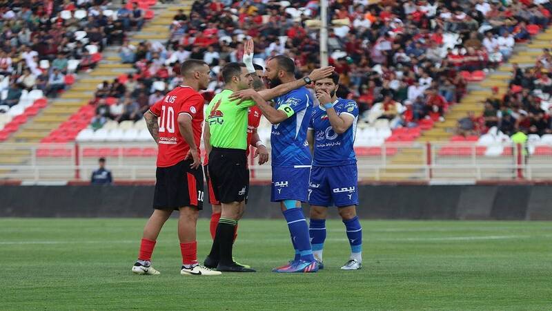 برگزاری بازی تراکتور و استقلال در خارج از تبریز