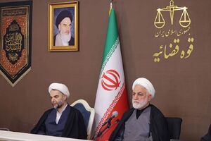 بدون تردید ریشه و منشاء جنایاتی مانند حمله به دادگستری زاهدان آمریکاست