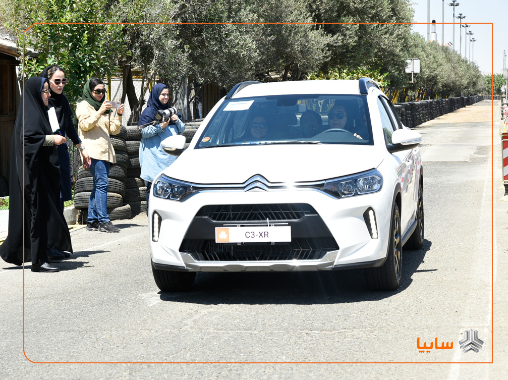 تست رانندگی اختصاصی سایپا ویژه بانوان خبرنگار با استقبال گسترده برگزار شد