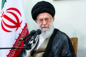 برگزاری مراسم بزرگداشت شهدای جنگ تحمیلی 12 روزه با حضور و سخنرانی رهبر معظم انقلاب