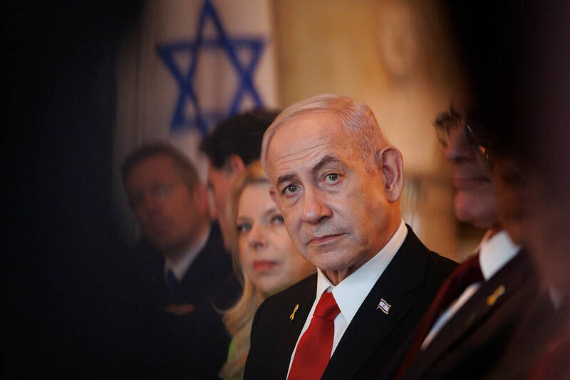 ۶۰ هزار شهید و ۱۴۵ هزار زخمی در نسلکشی رژیم صهیونی/ادامه اعتراضات گسترده به نتانیاهو در سرزمینهای اشغالی/سوءتغذیه شدید در غزه؛ نوزادان لاغرتر از دسته گل!/افزایش خودکشی نظامیان صهیونیست/ جهان علیه اسرائیل؛ آغاز موج جدید به رسمیتشناسی فلسطین +عکس و فیلم