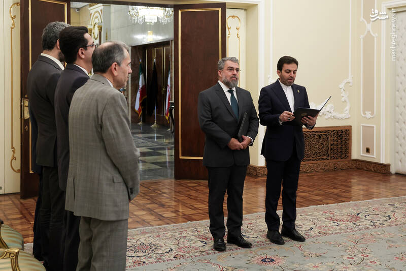 سفیر جدید اسلواکی سفیر جدید اسلواکی