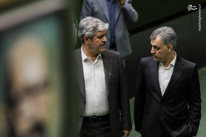 عکس / حضور وزیر ارشاد در صحن علنی مجلس 31