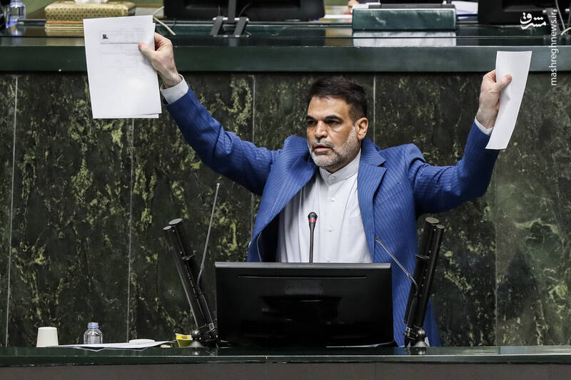 عکس / حضور وزیر ارشاد در صحن علنی مجلس 7