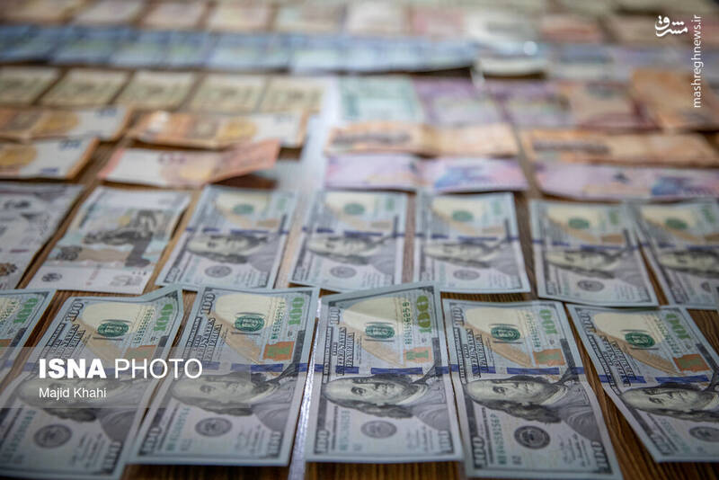 عکس / دستگیری اعضای باند مامورنما در تهران 18